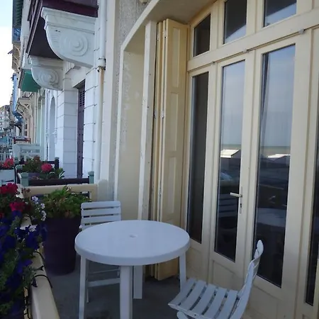 Beau Studio, Front De Mer - Rdc *